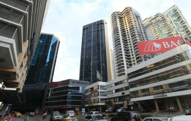 Peligran corresponsalías bancarias por inclusión de Panamá en lista negra, advierten expertos. Foto/Archivos