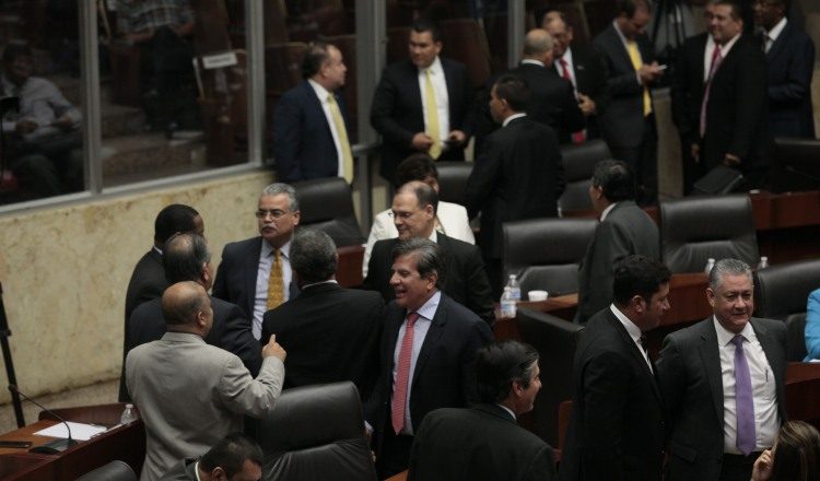 El lunes 18 de diciembre es la fecha en que probablemente inicien las sesiones extraordinarias. /Foto Archivo