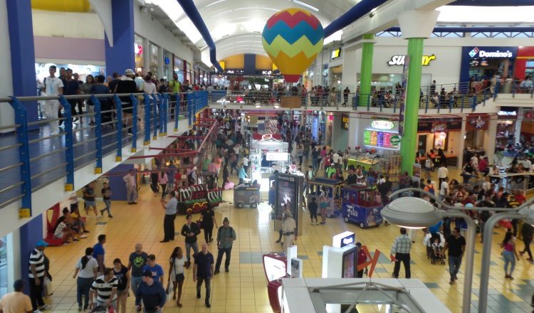 Este año ha sido difícil para el cliente de consumo masivo y los empresarios apuestan a que se active la economía el próximo año por ser el 2018 preelectoral. /Foto Archivo