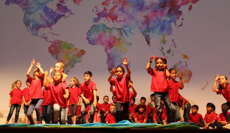 Hacen gala de talento en las  artes hermanas, danza y actuación.