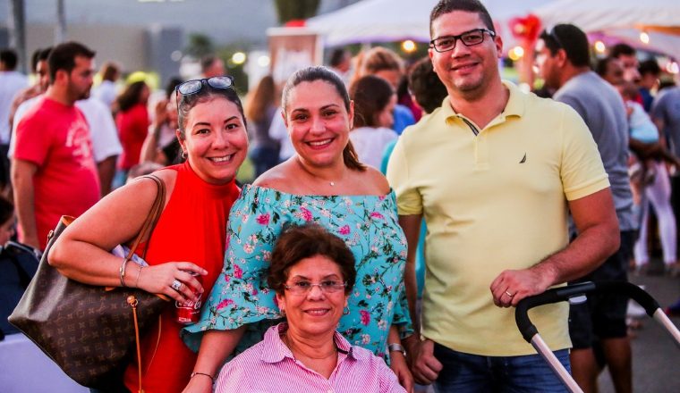 3. Lupe Tristán, Ivonne De Gracia, Alicia de Iglesias y Héctor Iglesias.