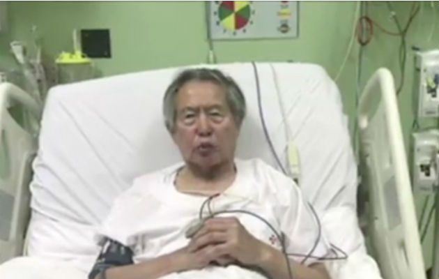 El expresidente peruano Alberto Fujimori desde la clínica. Foto: EFE 