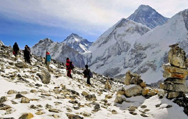 Varias personas discapacitadas han logrado ascender con éxito a la "Cima del Mundo".