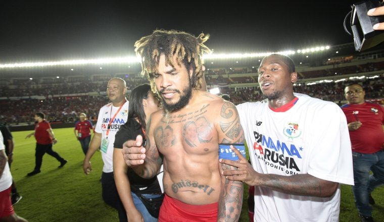 Román Torres jugó en nueve de los diez partidos de la Hexagonal final de la Concacaf. /Foto Anayanisi Gamez