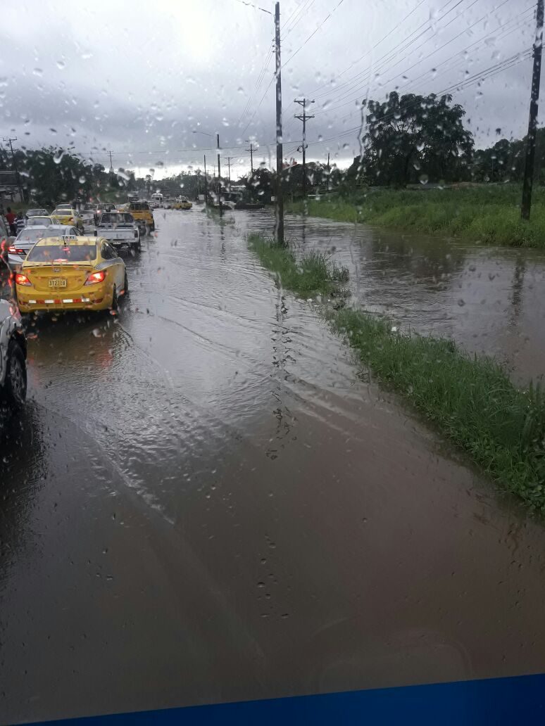 Nuevas inundaciones en Sabanitas y Cativá. FOTO/Diómedes Sánchez