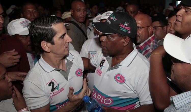 Rómulo Roux, quien fue electo como presidente del CD, ha sido vinculado con el presidente de la República, Juan Carlos Varela. /Foto Víctor Arosemena