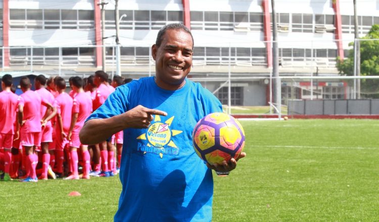Ricardo "El Halcón" Buitrago jugó con la Selección Mayor de Fútbol de Panamá en las eliminatorias para 1982 y 1986. /Foto Anayansi Gamez