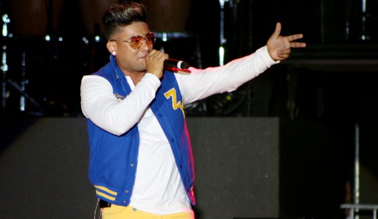 Makano brindó mucho Romantic Style. /Foto Aurelio Herrera