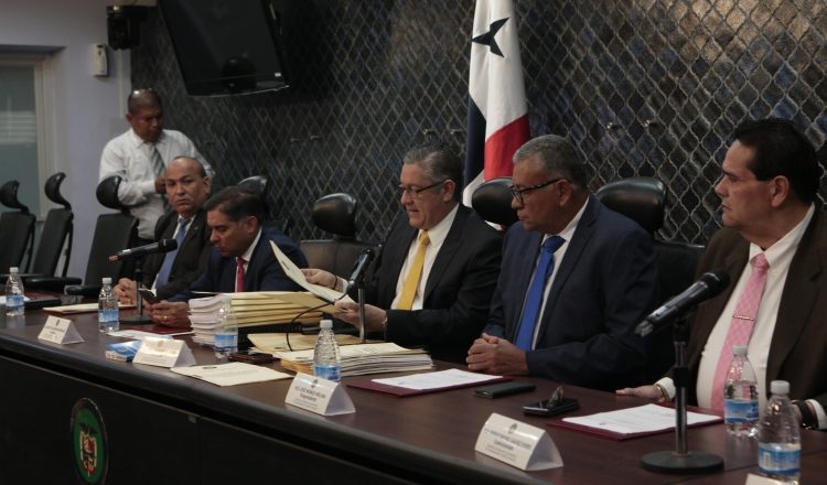 La bancada panameñista fue señalada de, supuestamente, extender las consultas ciudadanas para poder conseguir los votos. /Foto Víctor Arosemena