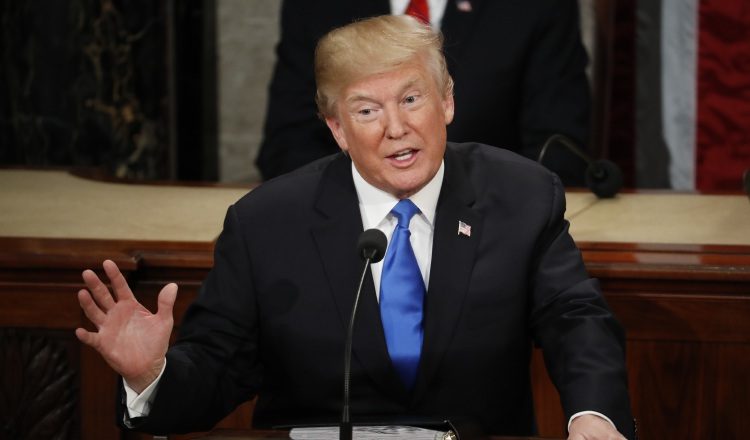 Presidente de Estados Unidos, Donald Trump, presentó recientemente su primer mensaje a la Nación. AP