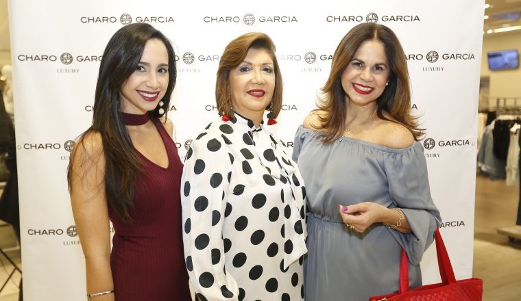 2.  Paula Rivas, Lucy Urrutia de Díaz y Ana de Rivas.