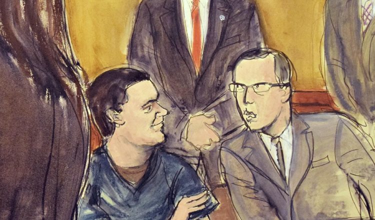 Joaquín "El Chapo" Guzmán junto a su abogado Andrea Goldfarb. AP
