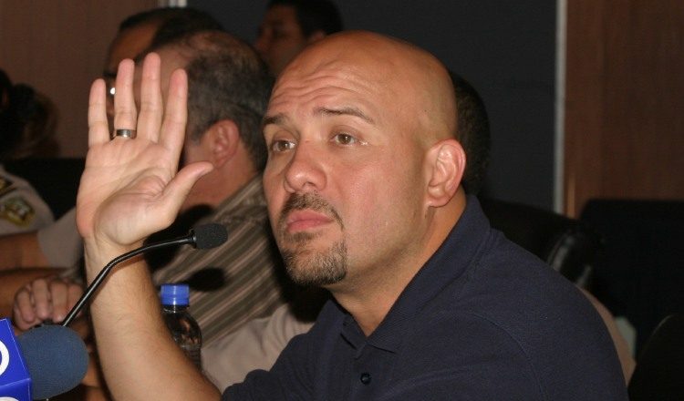 Rolando Mirones calificó de "juego peligroso" las recientes interpretaciones del Tribunal Electoral; dijo que favorecen al Gobierno. /Foto Archivo