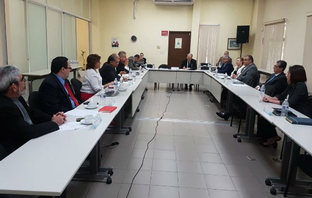 Se dieron condiciones que contribuyeron al retraso.