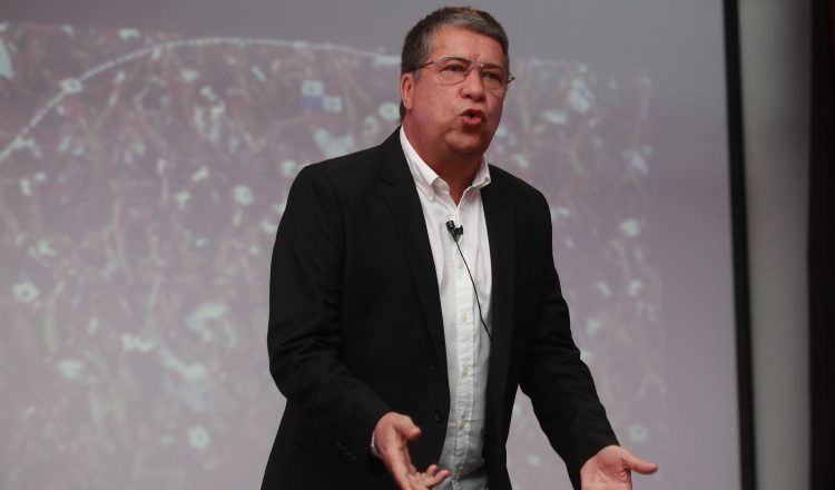 Hernán "El Bolillo" Gómez