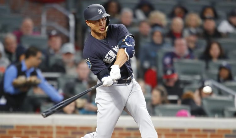 Giancarlo Stanton juega su primera temporada con los Yanquis de Nueva York. /Foto AP