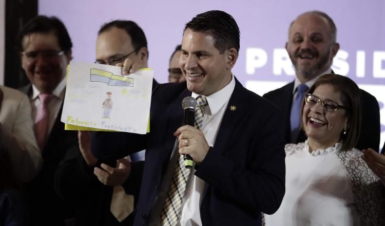 El candidato del conservador Partido Restauración Nacional, Fabricio Alvarado. EFE