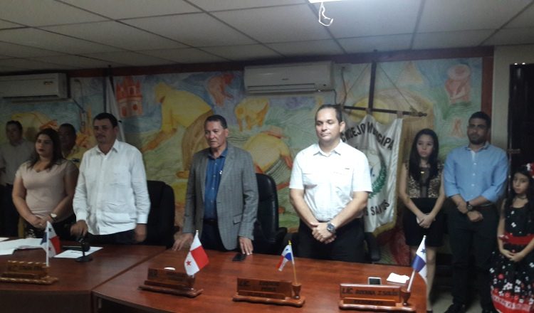 El funcionario electo estuvo fuera de la alcaldía por más de seis meses al estar vinculado con un caso de drogas y lavado de dinero. Zenaida Vásquez