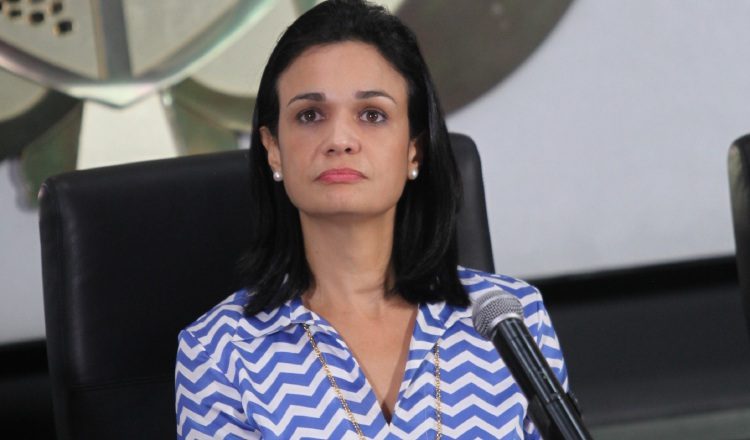 "La persona que encabezó la delegación de Panamá llegó a insultar a nuestra delegación, llegó a mancillarla y no quiso solucionar", dijo Maduro en un  Facebook Live. Internet