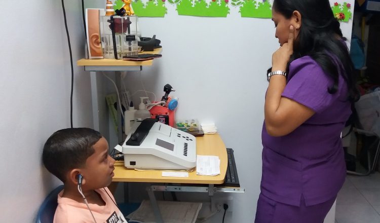 El laboratorio de Fonoaudiología del HEP cuenta con aparatos de primera tecnología para apoyar la atención a sus pacientes. /Foto Yaissel Urieta Moreno
