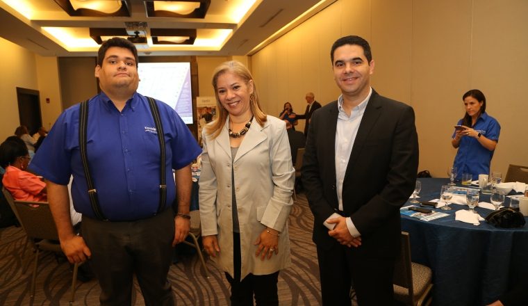 3.  Rubén  Noboa, Enith Dueñas y Santiago Porcell.