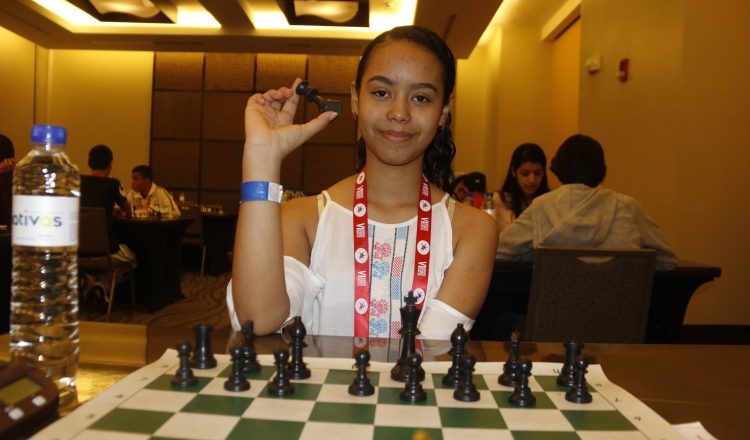Fátima Delgado expresó su emoción por el nivel de competencia mostrado por las chicas. /Foto Cortesía
