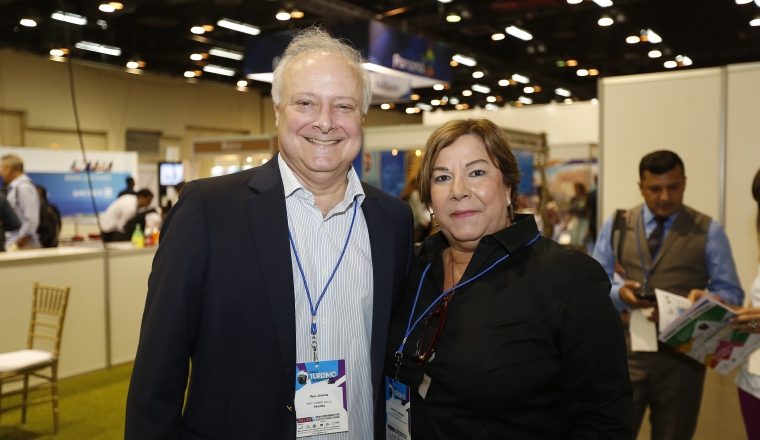 4. Raúl Jiménez y Annette Cárdenas.