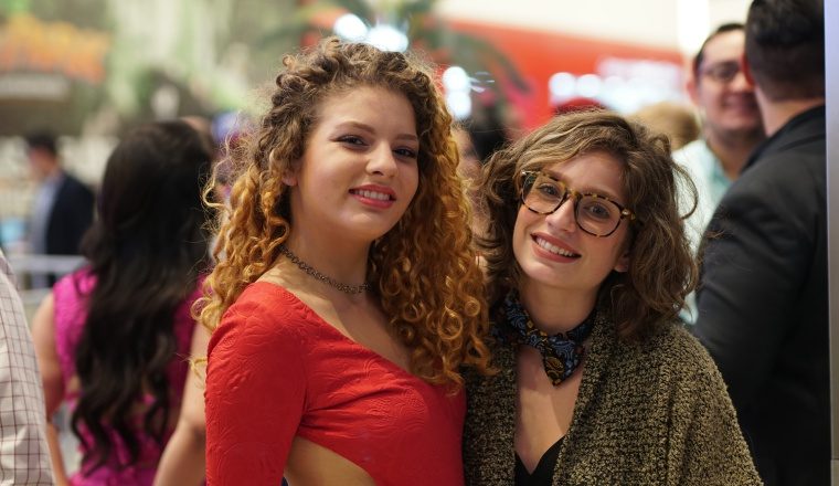 2.Carolina Aybar y Camila Aybar.