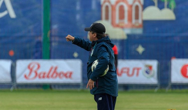 Hernán "El Bolillo" Gómez