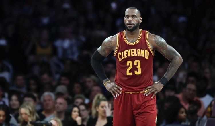 LeBron deja a los Cavaliers /Foto AP
