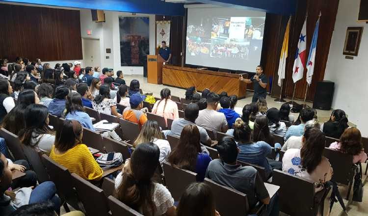 Panamá espera inscribir más de 20 voluntarios locales y 5,000 voluntarios internacionales de corta y larga estancia.  Cortesía