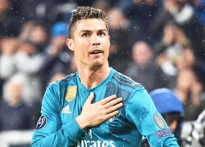 Cristiano Ronaldo saluda a la afición de la Juventus. Foto EFE