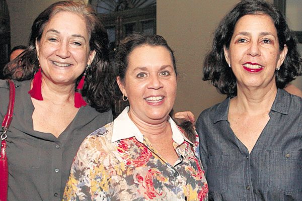 6. Mónica Guardia, Lina Quiroz y Gabriela Guardia.