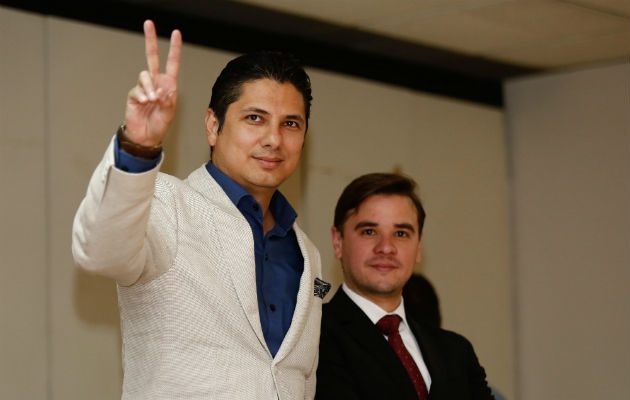 Fernando Balda, denunció a Rafael Correo por secuestro.