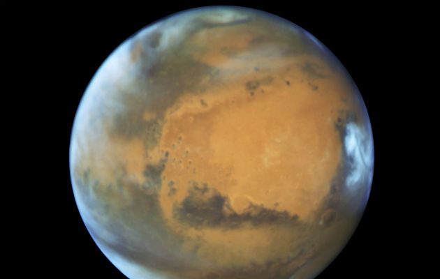En la imagen proporcionada por la NASA muestra el planeta Marte. Foto: EFE