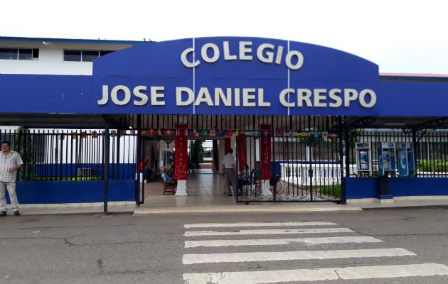 Las autoridades buscan al sujeto que realizó actos indecorosos cerca del plantel educativo. Foto/Thays domínguez