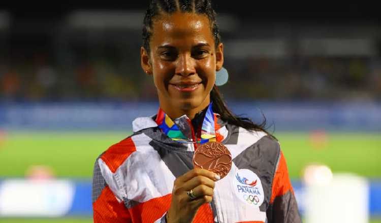 La chorrerana Andrea Ferris dio medalla de bronce a Panamá en los 3,000 metros con obstáculos. /Foto @COlimpicoPanama