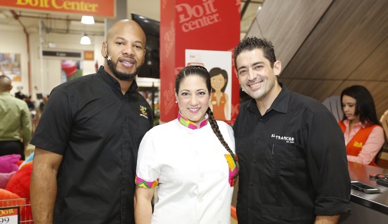 2. Isaac Villaverde, Rachel Pol y Domingo De Obaldía.