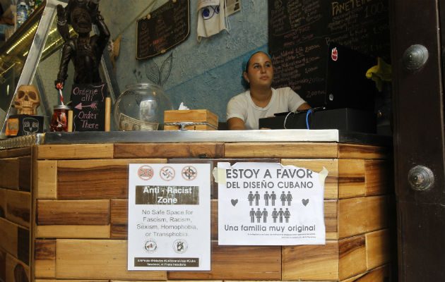 En la Carta Magna actualizada se modifica el concepto de matrimonio, ahora definido como "unión voluntaria entre un hombre y una mujer".