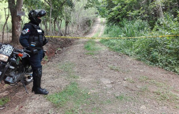 En el sitio se encontraron las pertenencias y ropa del occiso. Foto: Eric Ariel Montenegro.