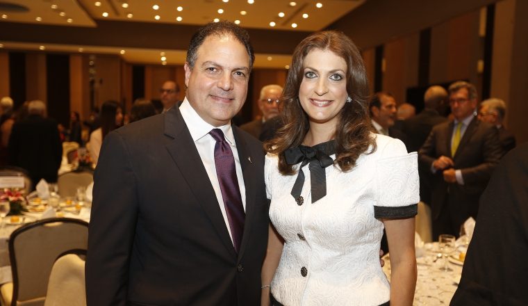 2.  Moisés Cohen y Margie Cohen.