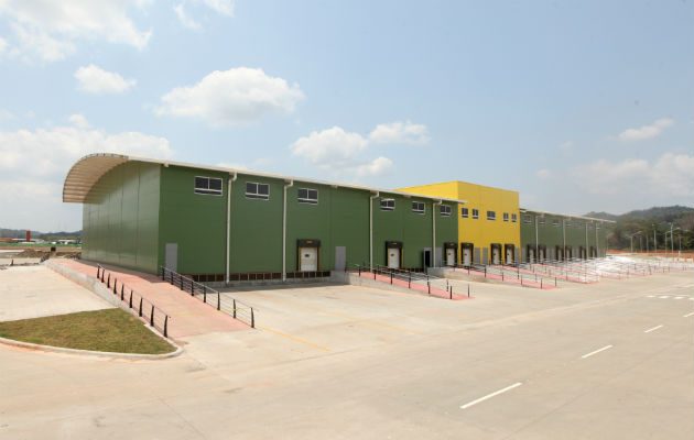 El movimiento comercial en el mercado de abastos asciende a 500 mil dólares diarios en mercancía. Foto/Archivo