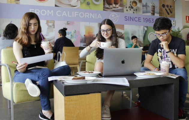 El café es un aliado para muchos estudiantes durante la época de exámenes. 