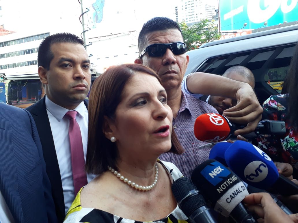 Marta Linares de Martinelli.