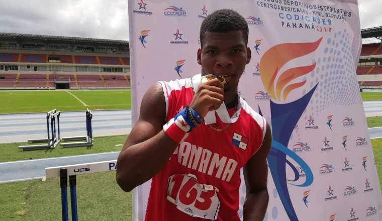 Alexander Salazar tiene dos medallas de oro.