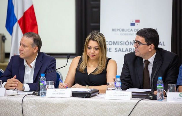Las ponencias técnicas sobre el salario mínimo durarán un mes. Foto/Mitradel