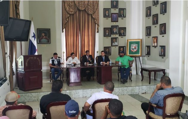 Reunión en la Gobernación de Panamá.