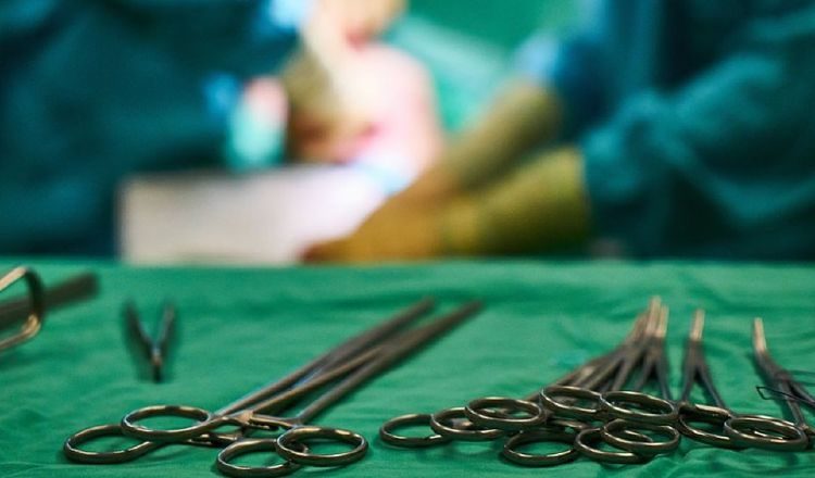 Se deben seguir las indicaciones del equipo de atención médica.