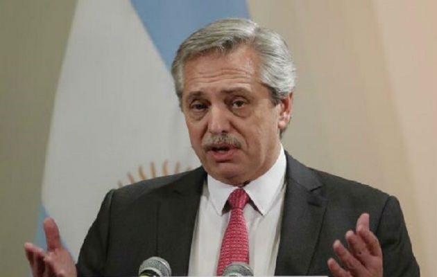 El presidente electo recordó que la economía lleva dos años "paralizada", van "7 u 8 meses" consecutivos de caída de la industria. Foto: EFE.