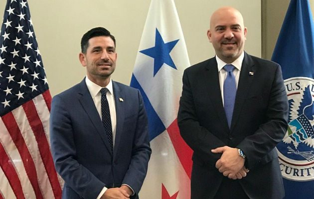 El ministro Mirones también conversó con representantes del Departamento de Estado y del Departamento de Defensa de Estados Unidos, para abordar temas como apoyo y cooperación en asuntos de seguridad.